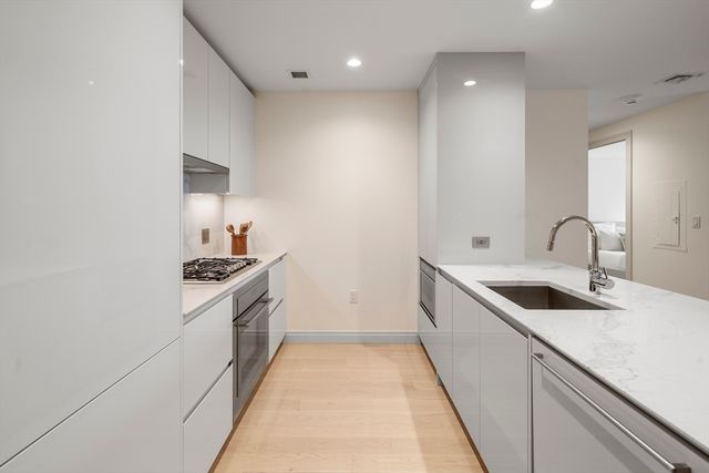 135 Seaport Blvd 1609, Boston, MA 02210