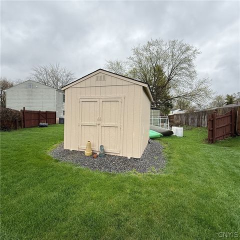 4306 Amblewood Lane, Clay, NY 13041