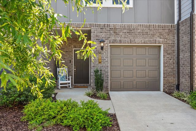 729 Prairie View Dr, Columbia, TN 38401