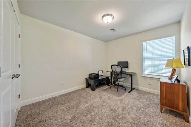 729 Prairie View Dr, Columbia, TN 38401