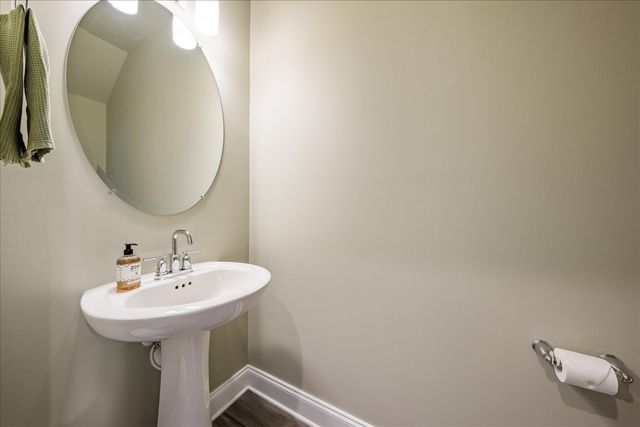 729 Prairie View Dr, Columbia, TN 38401