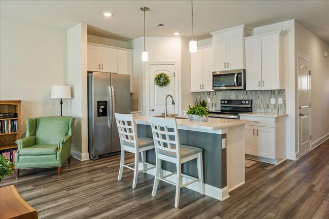 729 Prairie View Dr, Columbia, TN 38401