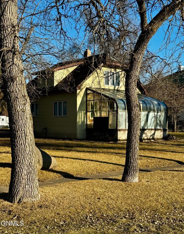 205 Wilcox N, Buffalo, ND 58011