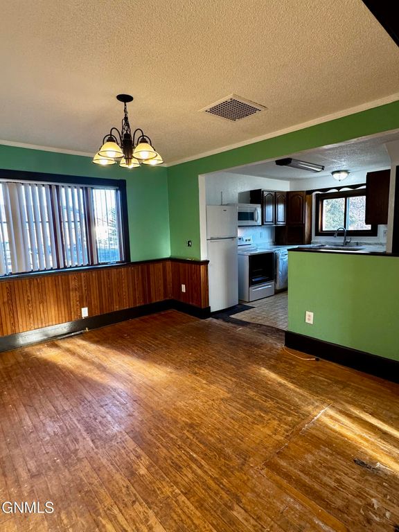 205 Wilcox N, Buffalo, ND 58011 photo 10
