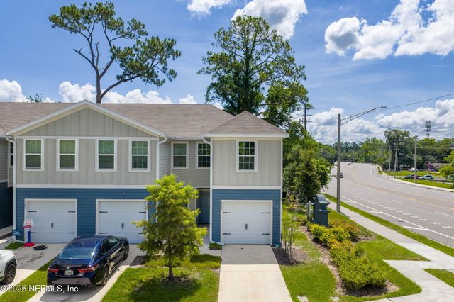 5992 CREEKSIDE CROSSING Drive, Jacksonville, FL 32210