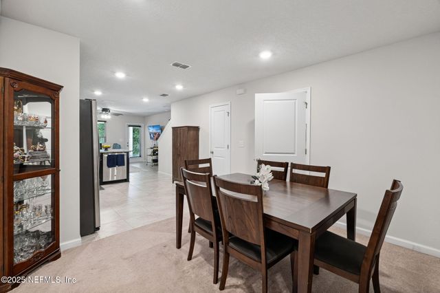 5992 CREEKSIDE CROSSING Drive, Jacksonville, FL 32210