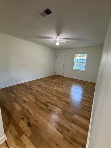 5851 Lone Oak Drive SW, Mableton, GA 30126