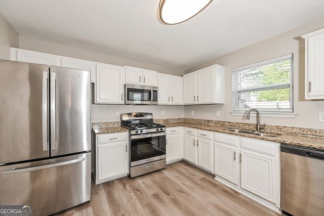 3942 Rosebud Park Drive, Snellville, GA 30039