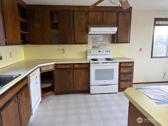 10122 Windward Drive NW, Olympia, WA 98502