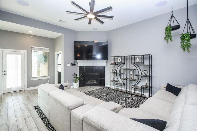 29410 Windover Peak Court, Katy, TX 77494