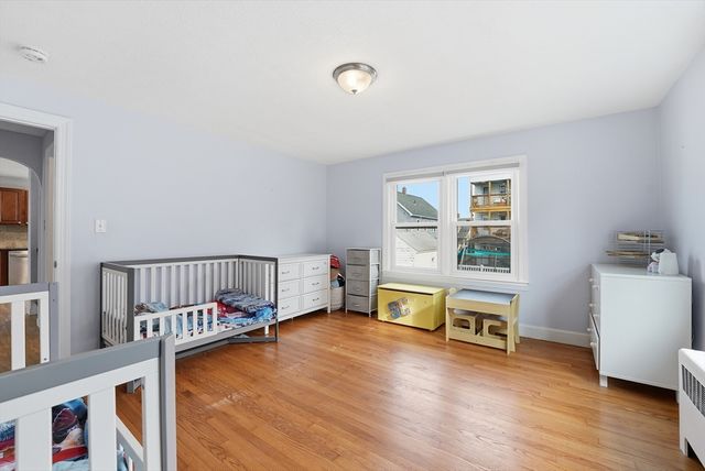 38 White St, Chicopee, MA 01013