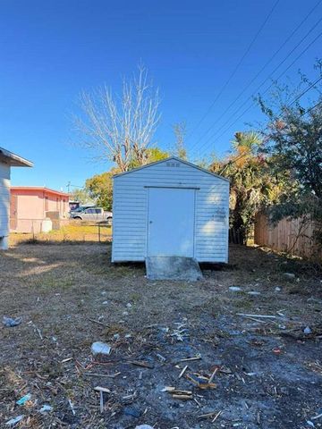 3316 Armstrong CT, Fort Myers, FL 33916