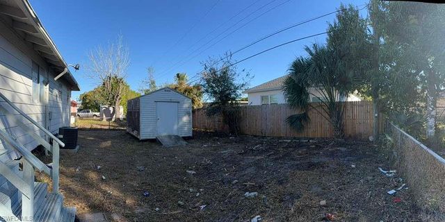 3316 Armstrong CT, Fort Myers, FL 33916