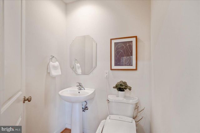 5608 44TH AVE, Hyattsville, MD 20781