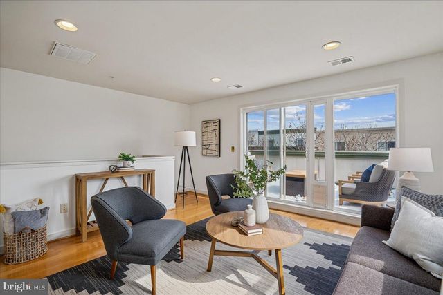 5608 44TH AVE, Hyattsville, MD 20781