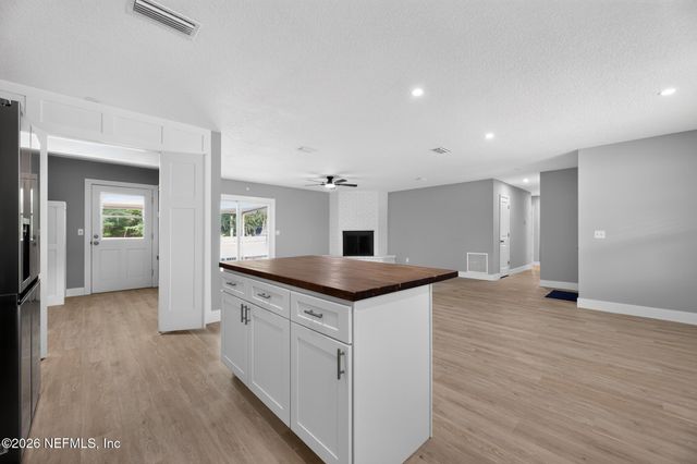 1832 PLAINFIELD Avenue, Orange Park, FL 32073