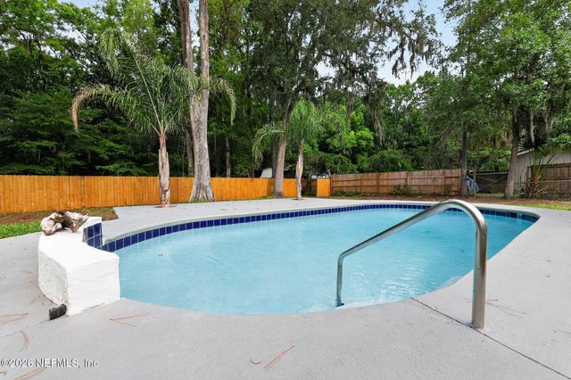 1832 PLAINFIELD Avenue, Orange Park, FL 32073