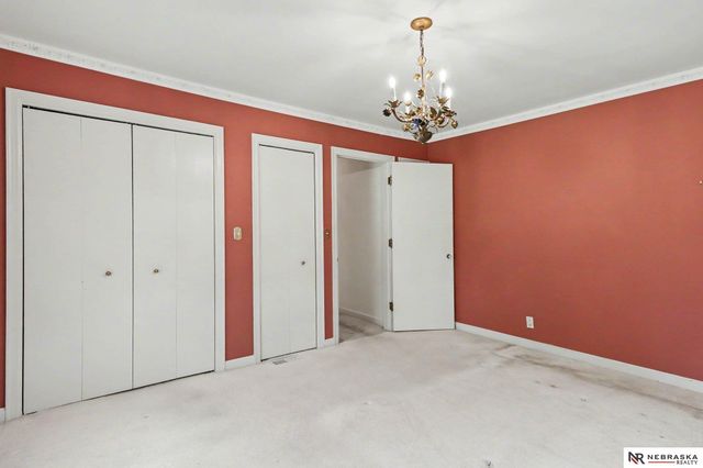 7809 Hickory Circle, Omaha, NE 68124
