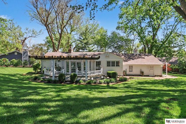 7809 Hickory Circle, Omaha, NE 68124