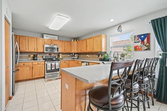 1402 Fitzer Drive, Joliet, IL 60431