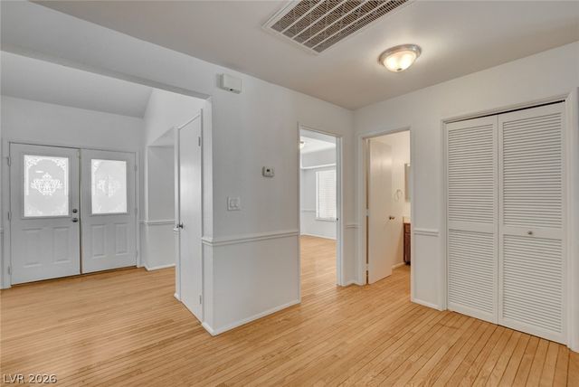 804 GLEN ABBEY Circle, Las Vegas, NV 89107