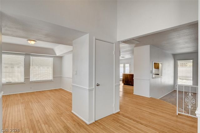 804 GLEN ABBEY Circle, Las Vegas, NV 89107