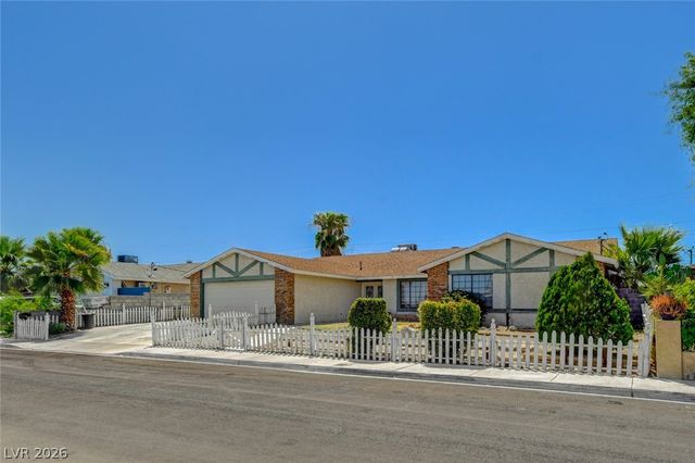 804 GLEN ABBEY Circle, Las Vegas, NV 89107