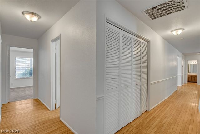 804 GLEN ABBEY Circle, Las Vegas, NV 89107