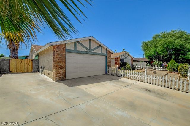 804 GLEN ABBEY Circle, Las Vegas, NV 89107