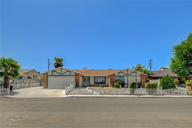 804 GLEN ABBEY Circle, Las Vegas, NV 89107