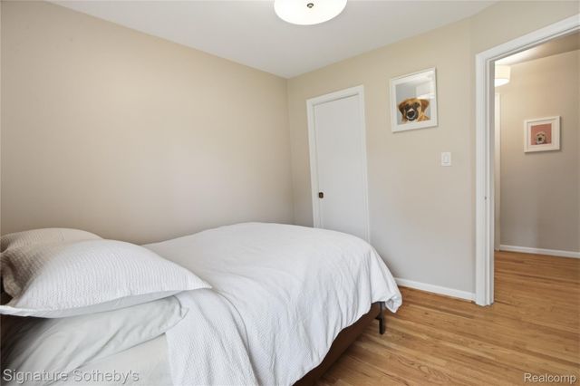 16908 Dunblaine Avenue, Beverly Hills Village, MI 48025