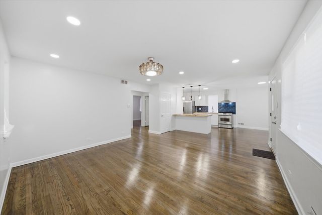 10828 S PULASKI Road, Oak Lawn, IL 60453