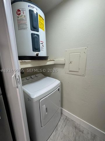 8737 NW 39th St 8737, Sunrise, FL 33351