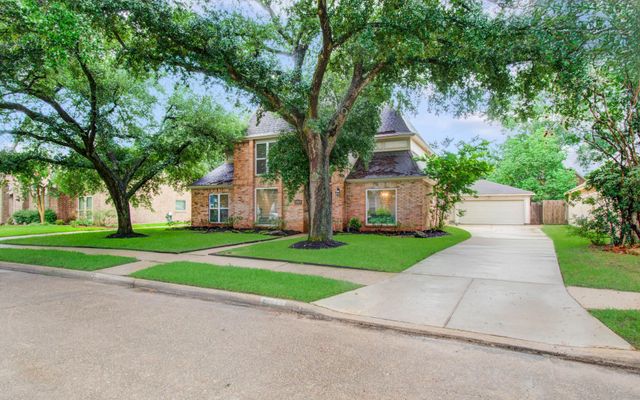 22523 Wildwood Grove Drive, Katy, TX 77450