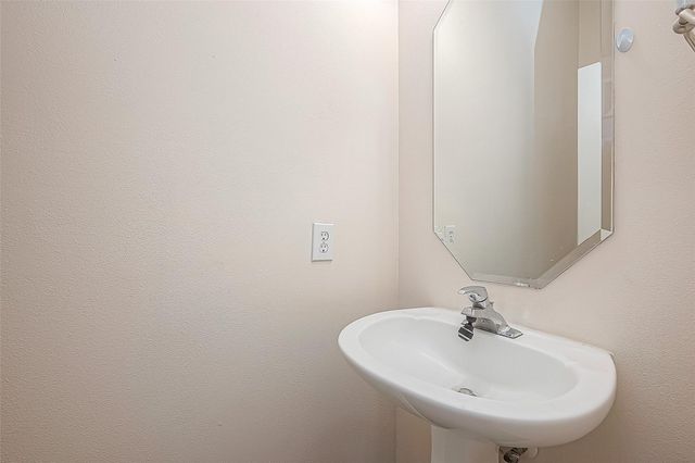 2710 Grants Lake Boulevard T6, Sugar Land, TX 77479