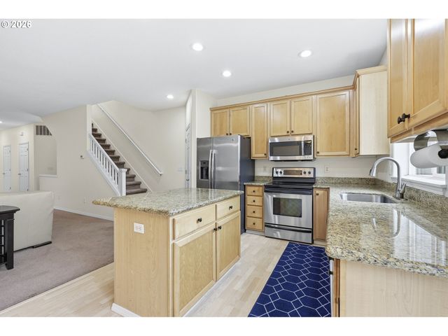20374 NOBLE Ln, West Linn, OR 97068