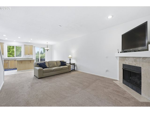 20374 NOBLE Ln, West Linn, OR 97068