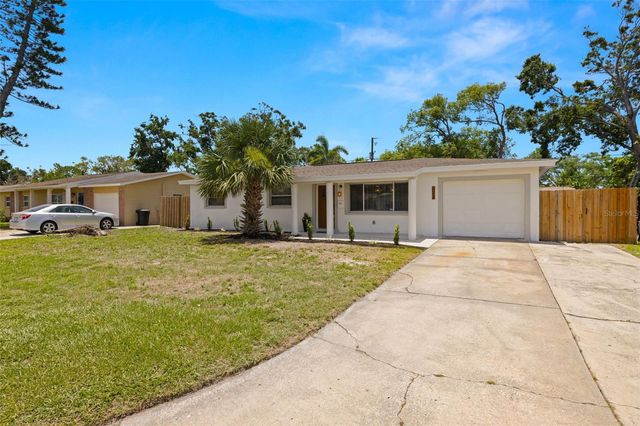 2066 62ND PLACE S, St Petersburg, FL 33712