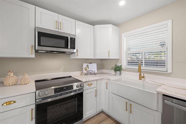 2066 62ND PLACE S, St Petersburg, FL 33712