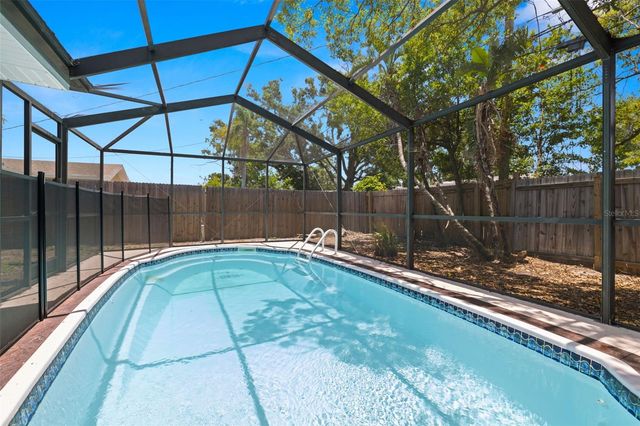 2066 62ND PLACE S, St Petersburg, FL 33712