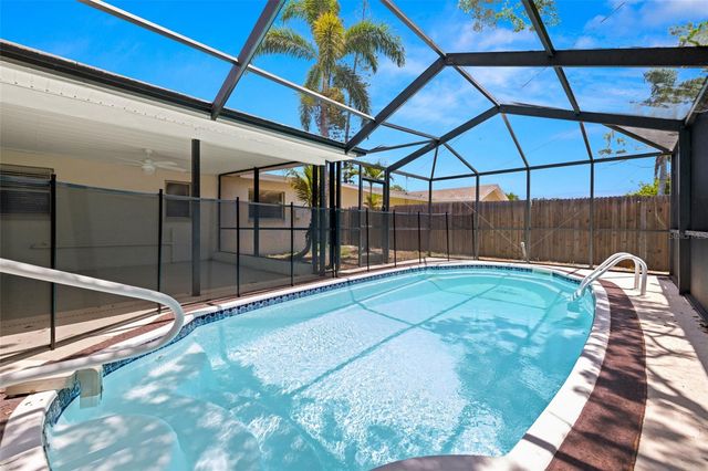 2066 62ND PLACE S, St Petersburg, FL 33712