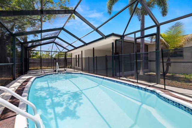 2066 62ND PLACE S, St Petersburg, FL 33712