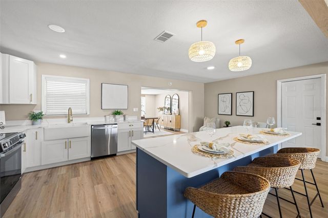 2066 62ND PLACE S, St Petersburg, FL 33712