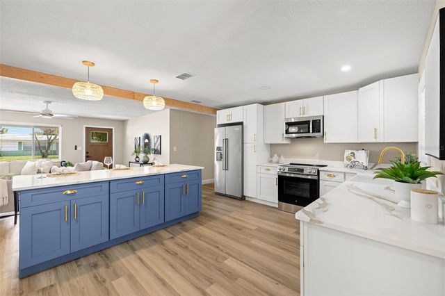 2066 62ND PLACE S, St Petersburg, FL 33712