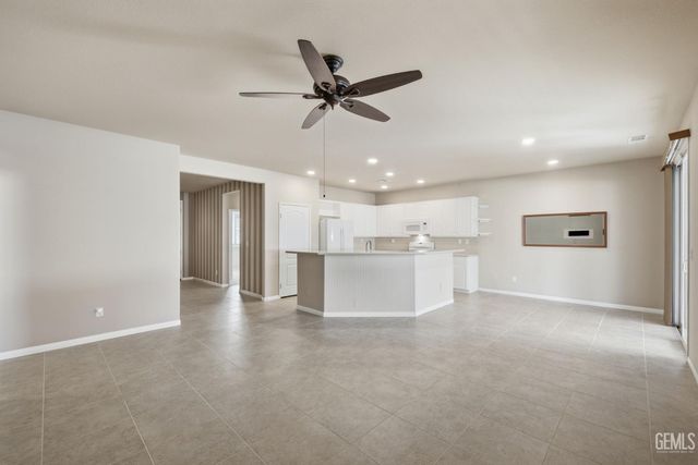 6010 Lassen Ridge Road, Bakersfield, CA 93306
