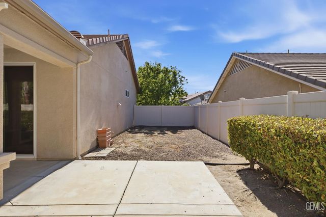 6010 Lassen Ridge Road, Bakersfield, CA 93306