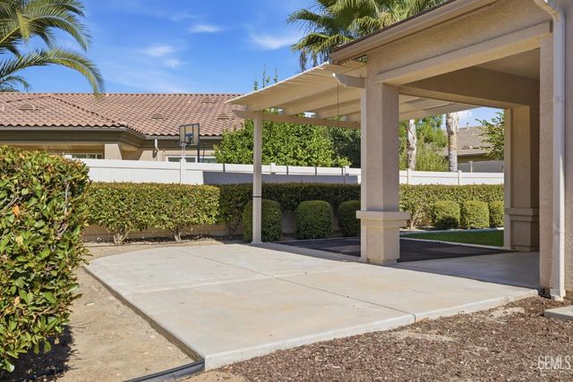 6010 Lassen Ridge Road, Bakersfield, CA 93306