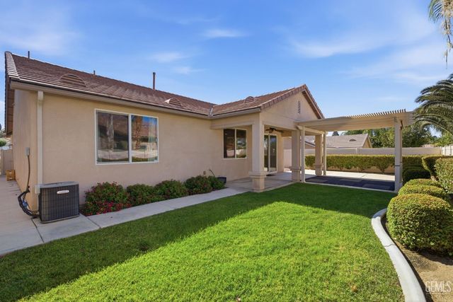 6010 Lassen Ridge Road, Bakersfield, CA 93306