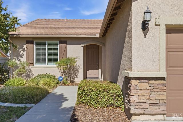6010 Lassen Ridge Road, Bakersfield, CA 93306
