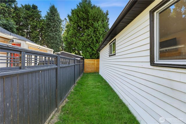 12215 44th Avenue S, Tukwila, WA 98178